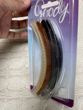 NIB opened Banana Hair Clips - Neutral Set Black, brown and cream/white set of 3